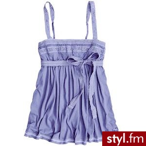 dziewczęca:). :) - Pozostałe Ciuchy Moda
