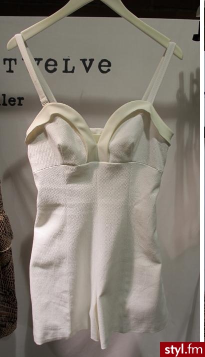 Sukienki Moda