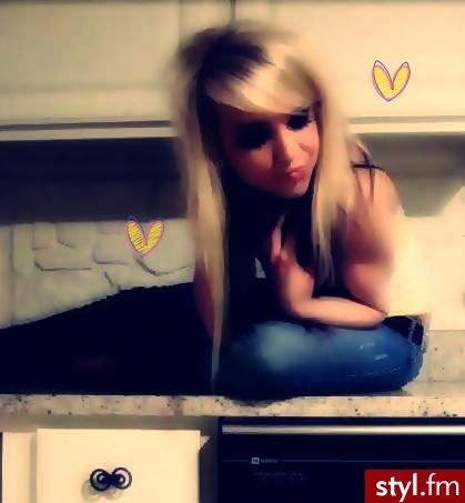 Katie,,xx - EMO Alternatywne Średnie Fryzury