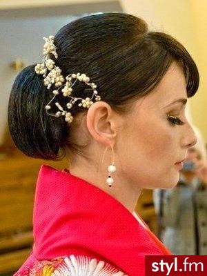 Ślubne Średnie Fryzury