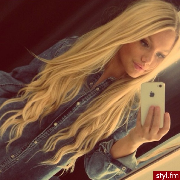 Blond Rozpuszczone Kręcone Na co dzień Długie Fryzury