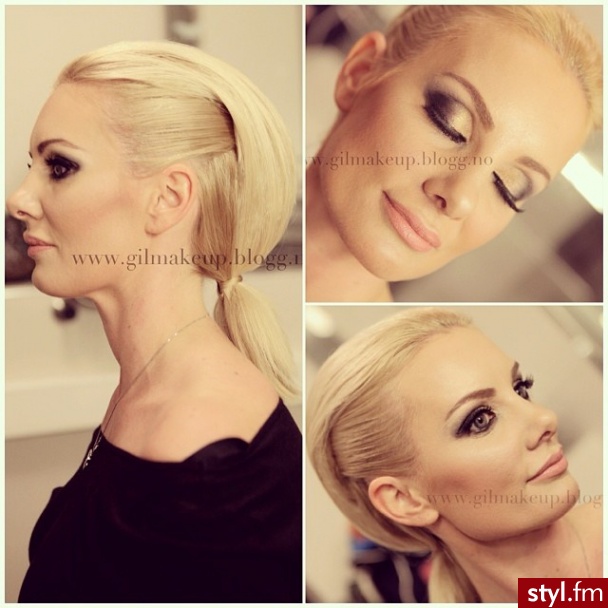 Blond Upięcie Proste Wieczorowe Średnie Fryzury