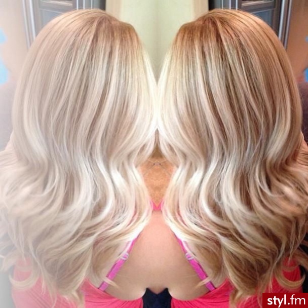 Blond Rozpuszczone Kręcone Na co dzień Długie Fryzury