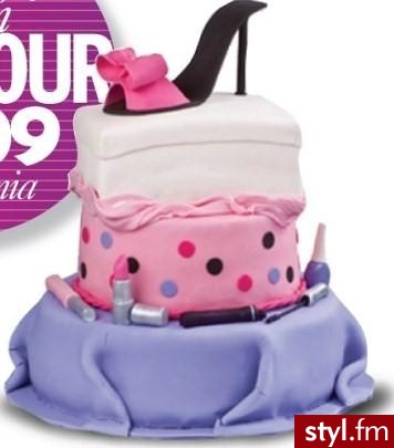 Tort na 6 urodziny Glamour;) sama bym taki chciała;)) - Misz-masz