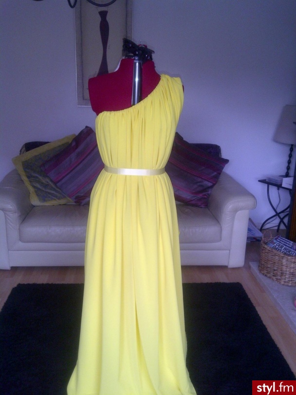 Sukienki Moda