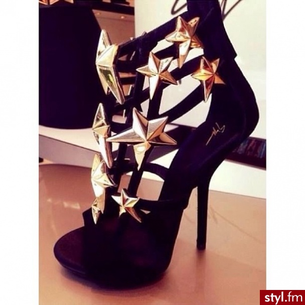 Szpilki Buty Moda