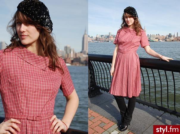 Vintage style 50's
Piękna sukienka również za 10 $ (www.ebay.com) - Pozostałe Ciuchy Moda