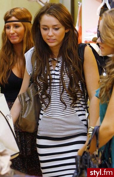 Miley Cyrus - Moda uliczna Inne Moda