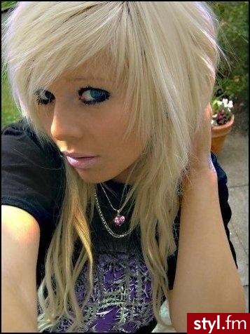 EMO Alternatywne Średnie Fryzury