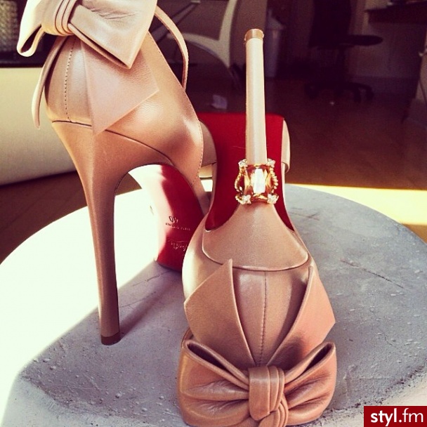 Szpilki Buty Moda