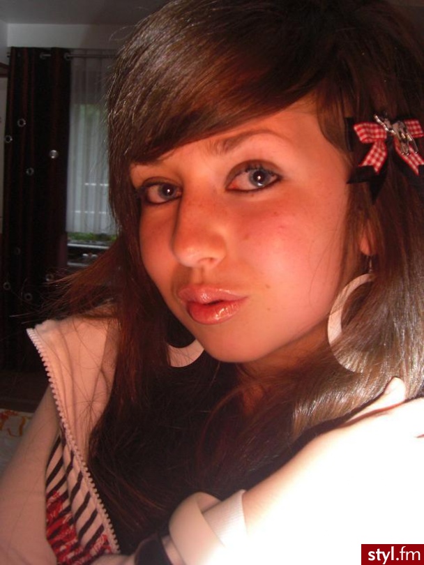Me...xD. this is me...<333 - EMO Alternatywne Średnie Fryzury