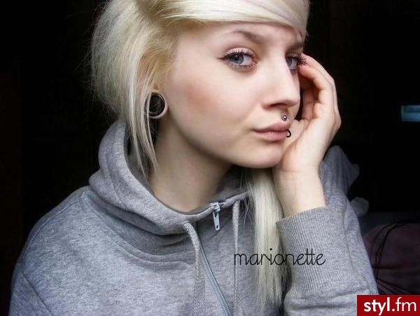 Średnie Fryzury