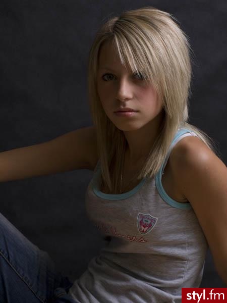 Średnie Fryzury