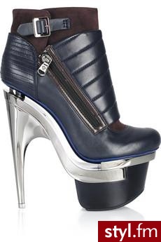 buty. Versace
€990 - Pozostałe Buty Moda