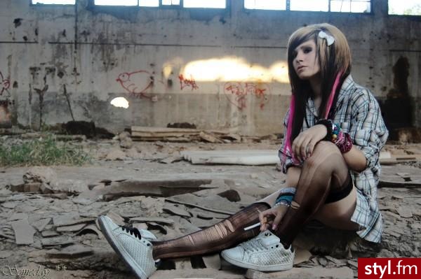 EMO Alternatywne Średnie Fryzury