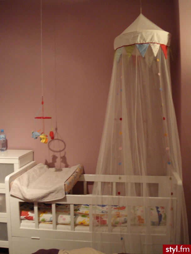 spanie. śliczne łóżeczko mojego kochanego chrześniaka
made by IKEA - Mój pokój Wnętrza