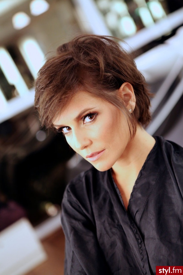 Średnie Fryzury
