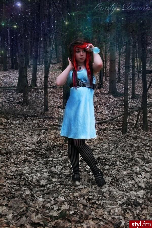 Emily Dream. Jeśli zdjęcie już jest w galerii powiedz :) - EMO Alternatywne Średnie Fryzury