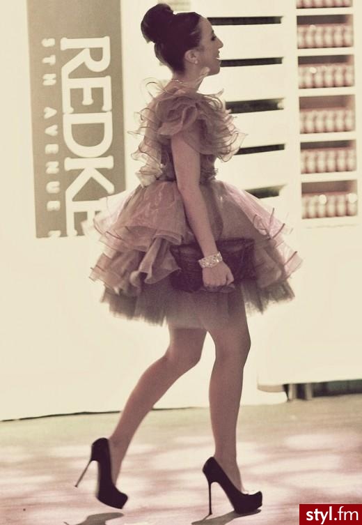Sukienki Moda