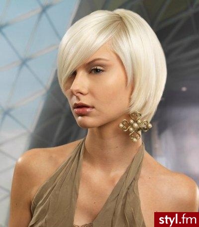 Średnie Fryzury