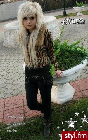 EMO Alternatywne Średnie Fryzury