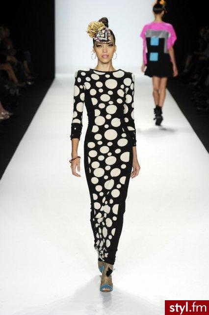 Sukienki Moda