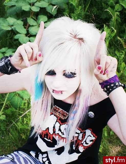 EMO Alternatywne Średnie Fryzury