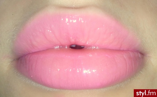 Mój ulubiony <3 Błyszczyk Inglot Sleeks Cream 105 :) - Dzienne Makijaże