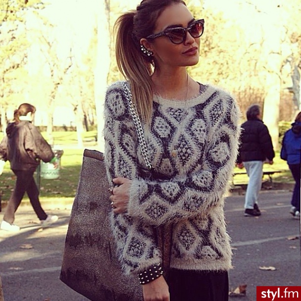 Swetry Ciuchy Moda
