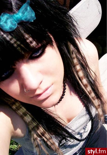 TO NIE JEST MÓJ FRYZ, WIĘC NIE MAM WIĘCEJ FOTEK! - EMO Alternatywne Średnie Fryzury