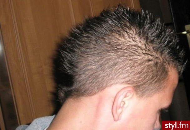 Ladna fryzura com ? :) - Punk Rock Alternatywne Średnie Fryzury