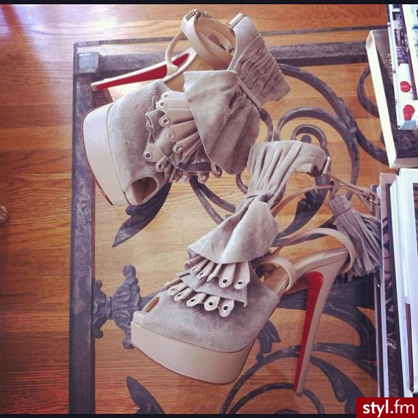 Szpilki Buty Moda