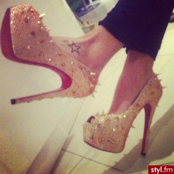 Szpilki Buty Moda