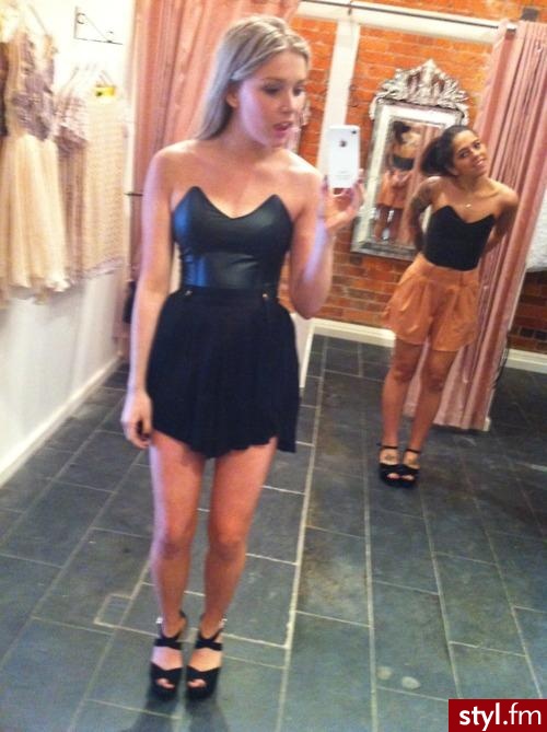 Sukienki Moda