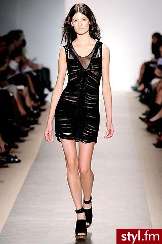 sukienka. Hervé Léger by Max Azria
Jeżeli już jest proszę o link - Pozostałe Ciuchy Moda