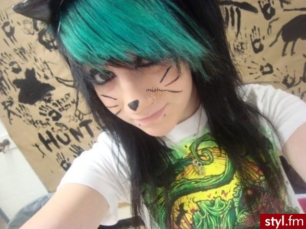 kitty. - EMO Alternatywne Średnie Fryzury
