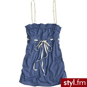 Niebieska,luźna bluzeczka od abercrombie:) Pod biustek tasiemka,która nadaje bluzeczce szczegolnego uroku:) - Pozostałe Ciuchy Moda