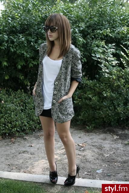 Jeżeli zdjęcie znajduje się już w galerii poproszę o link - Moda uliczna Inne Moda