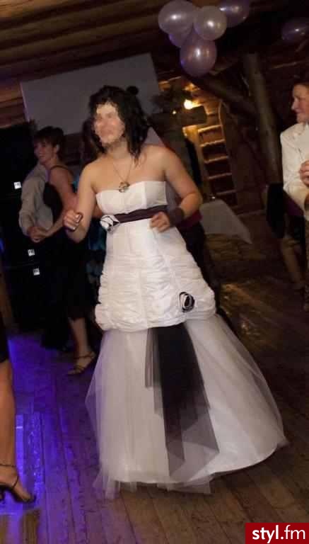 jak dla mnie porażka... - Suknie ślubne Ślub Moda