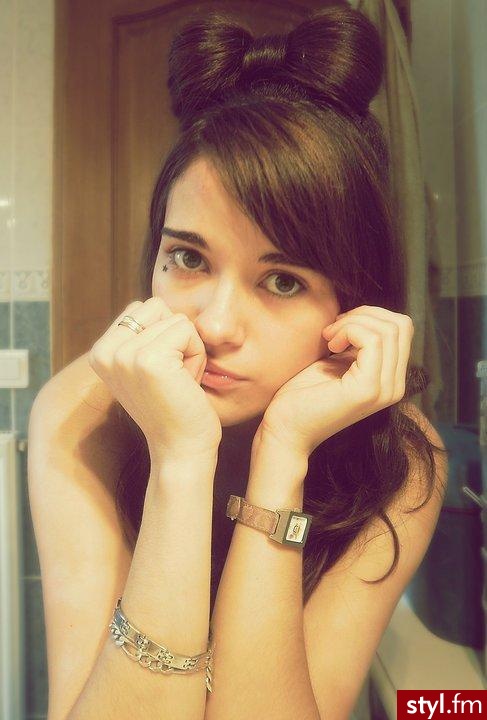 Średnie Fryzury