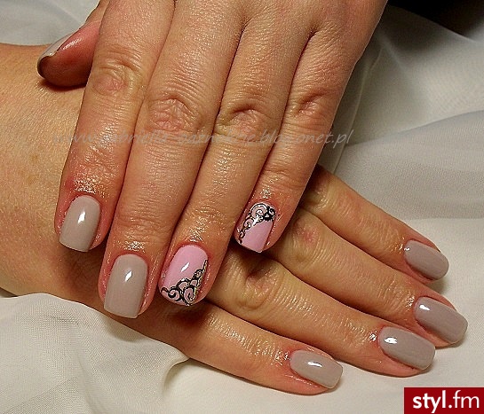 manicure hybrydowy  - Kwadratowe Żelami Naturalne Paznokcie