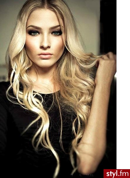 Blond Rozpuszczone Proste Na co dzień Długie Fryzury
