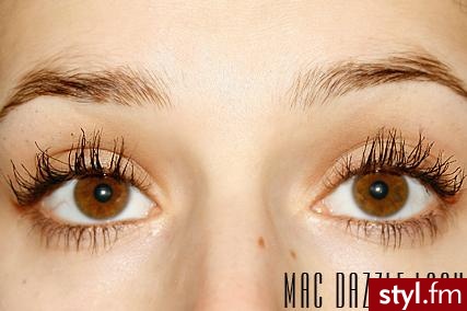 MAC Dazzle Lash w akcji - Makijaże