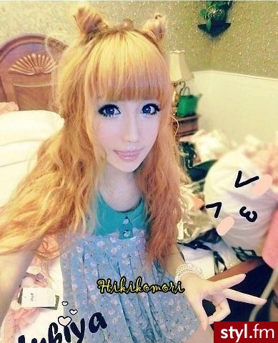 Blond Rozpuszczone Kręcone z grzywką Na co dzień Długie Fryzury