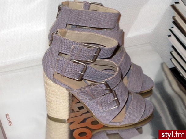 Pozostałe Buty Moda