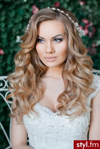 Blond Rozpuszczone Kręcone Ślubne Długie Fryzury