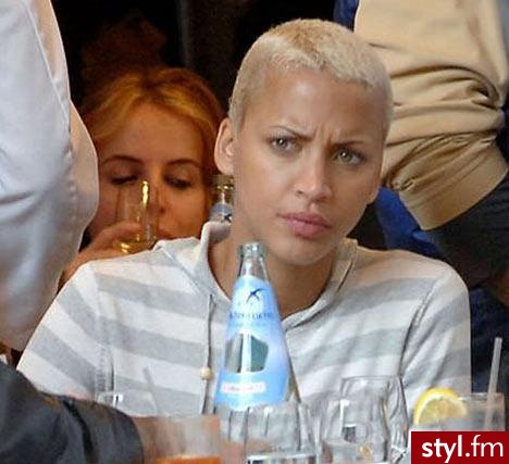 Noemie Lenior - Krótkie Fryzury