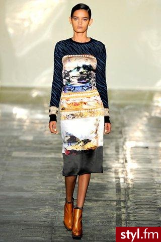 Sukienki Moda
