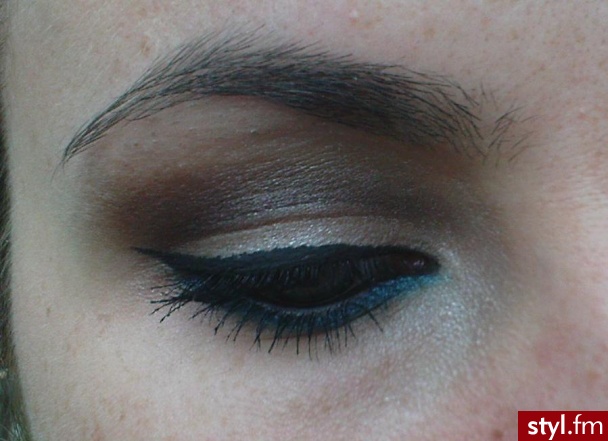 inspirowany: <a href="http://styl.fm/makijaze/dzienne/makijaz1181037.htm" rel="external">http://styl.fm/makijaze/dzienne/makijaz1181037.htm</a> - Dzienne Makijaże
