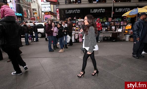 Adrienne Bailon - Moda uliczna Inne Moda